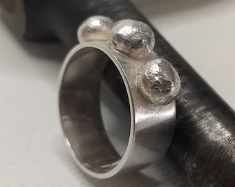 modernist ring,unique silver gift,unisex ring,artisan handcraftedring,hallmarked 925,abstract ring,designed ring,attractive industrial ring