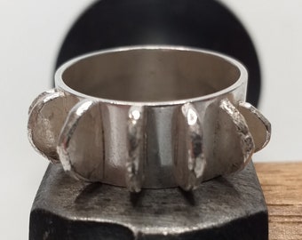 modernist ring,unique silver gift,unisex ring,artisan handcraftedring,hallmarked 925,abstract ring,designed ring,attractive industrial ring