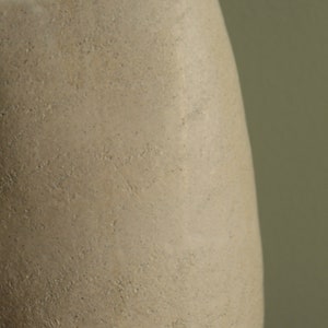 White stoneware vase 2, Handmade ceramic decorative vase, Home decor vase, Interior decor art vase, Flower vase, Interior design vase 画像 4