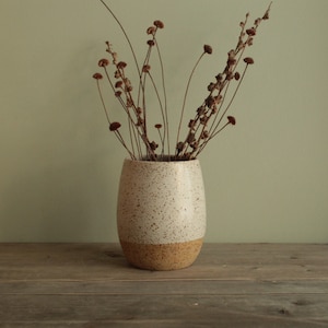 Ceramic vase, Flower vase, Stoneware vase, Minimal Vase, White speckled vase, Handmade ceramic vase