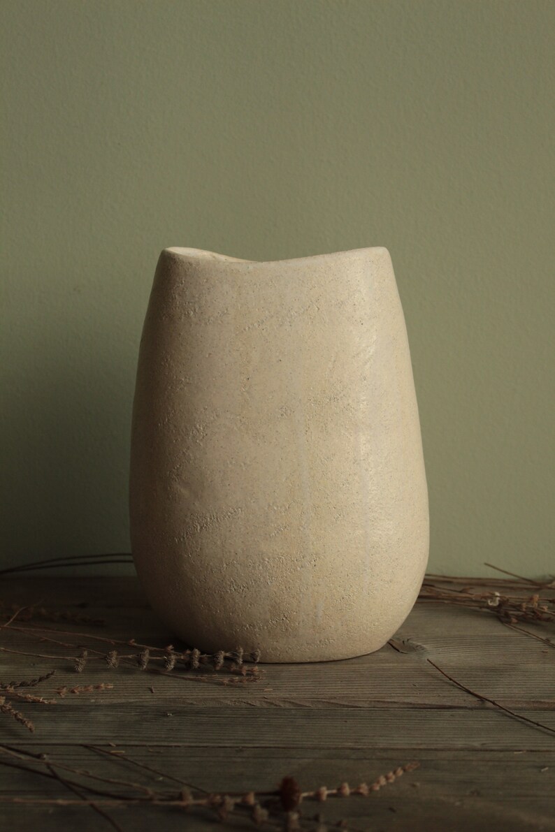 White stoneware vase 2, Handmade ceramic decorative vase, Home decor vase, Interior decor art vase, Flower vase, Interior design vase 画像 3