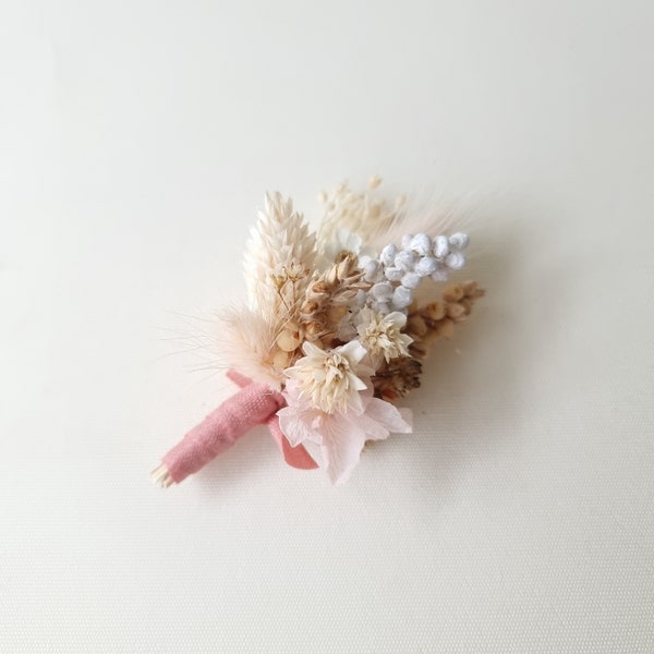 Boutonnière Marié | Abricot délicat | Insigne | Revers | Fleurs séchées | Invités au mariage | Mariage