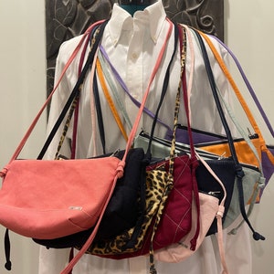 Small Kontted Sling Bag