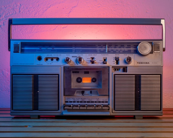 1980s! - TOSHIBA RT S702D - Fully Working - Portable Stereo Radio