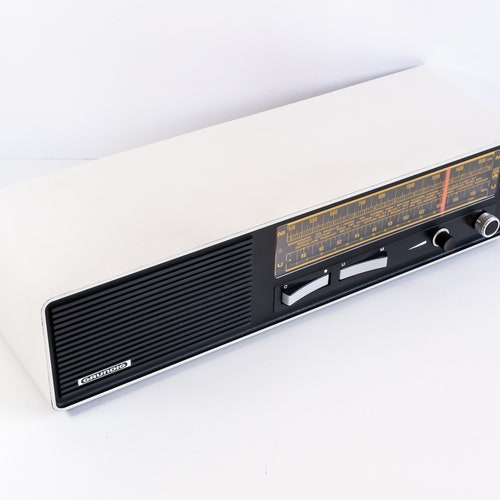 1975! - shops GRUNDIG RF 210 - Fully Working Made in Germany Vintage White Table Top Radio