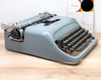 Hispano OLIVETTI Studio 46 Typewriter (1951, Red Finish