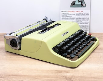 OLIVETTI LETTERA 32 Typewriter (1964, Pistachio Green, Smooth Finish) – First Production Year – Carefully Serviced and Ready to Type