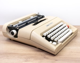 OLIVETTI LETTERA 35 Typewriter (1970s) - Vintage Portable Manual Typewriter – Carefully Serviced and Ready to Type