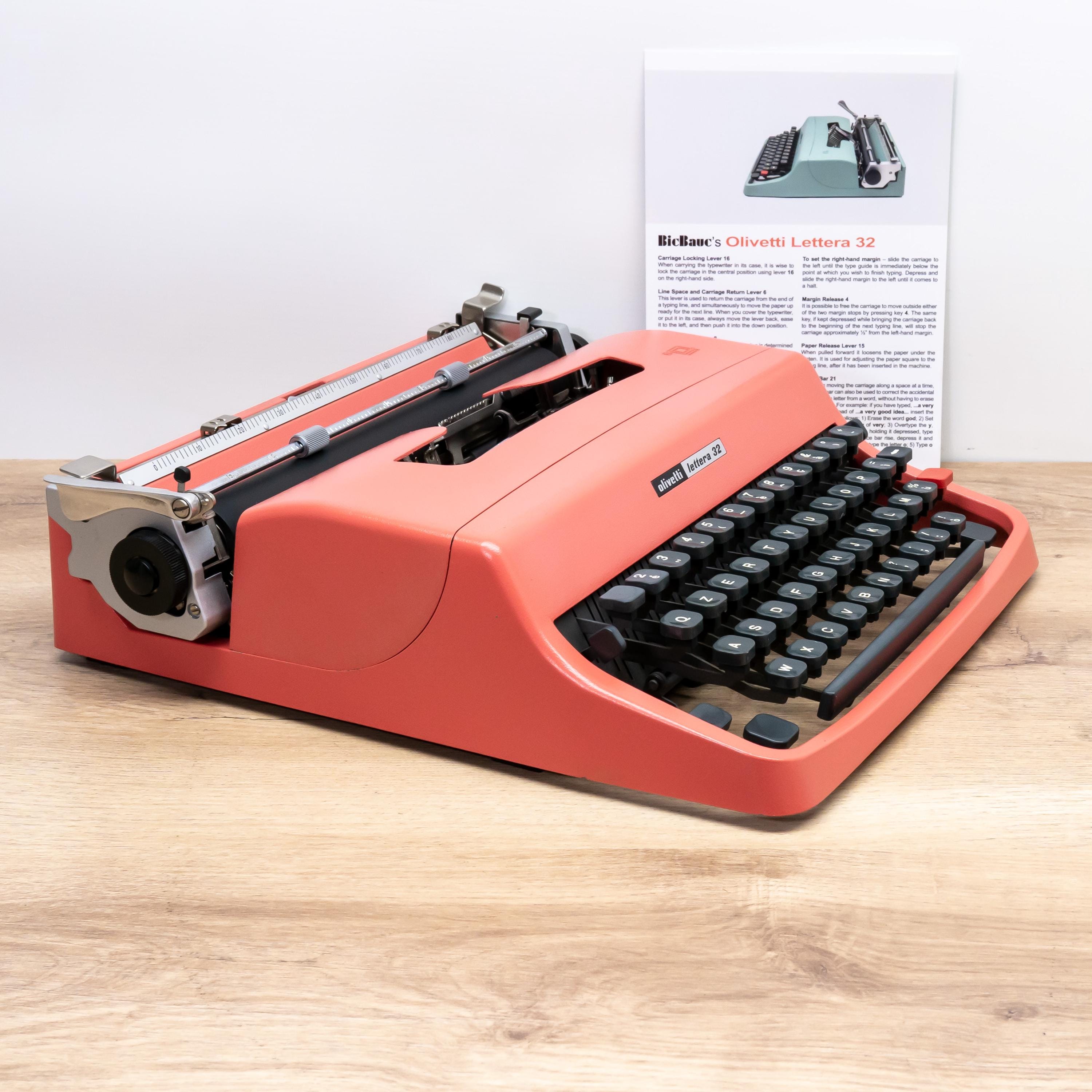 タイプライター / Olivetti Lettera 32 希少なOLIVETTI LETTERA 32タイプライター（オリジナルウォーター