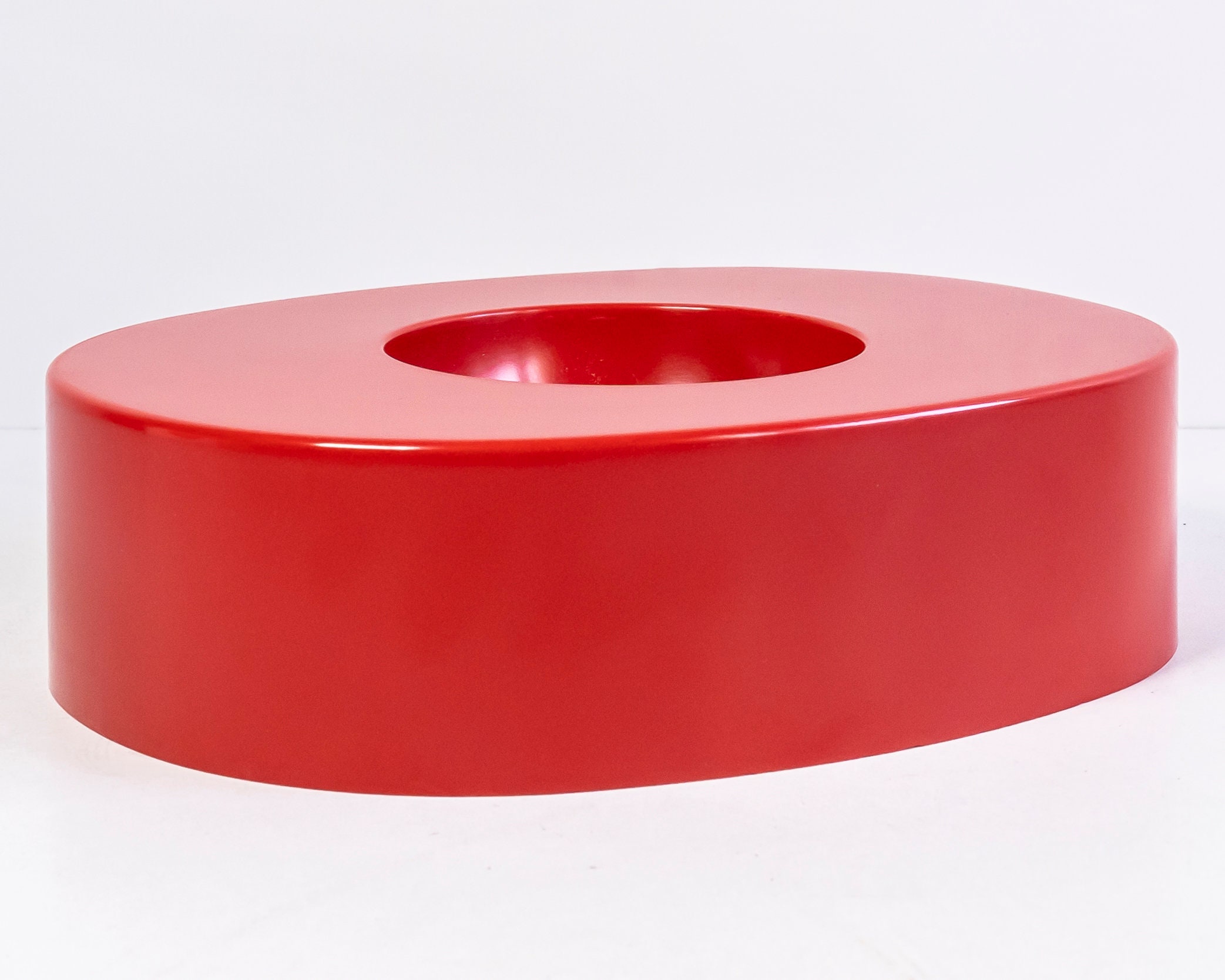 OLIVETTI “O” Ashtray – Giorgio Soavi (1968) – New Old Stock – Red