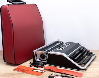 OLIVETTI Lettera DL Typewriter (1967) - Rare Burgundy Case - Made in Italy Vintage Manual Portable - Carefully Serviced and Ready to Type
