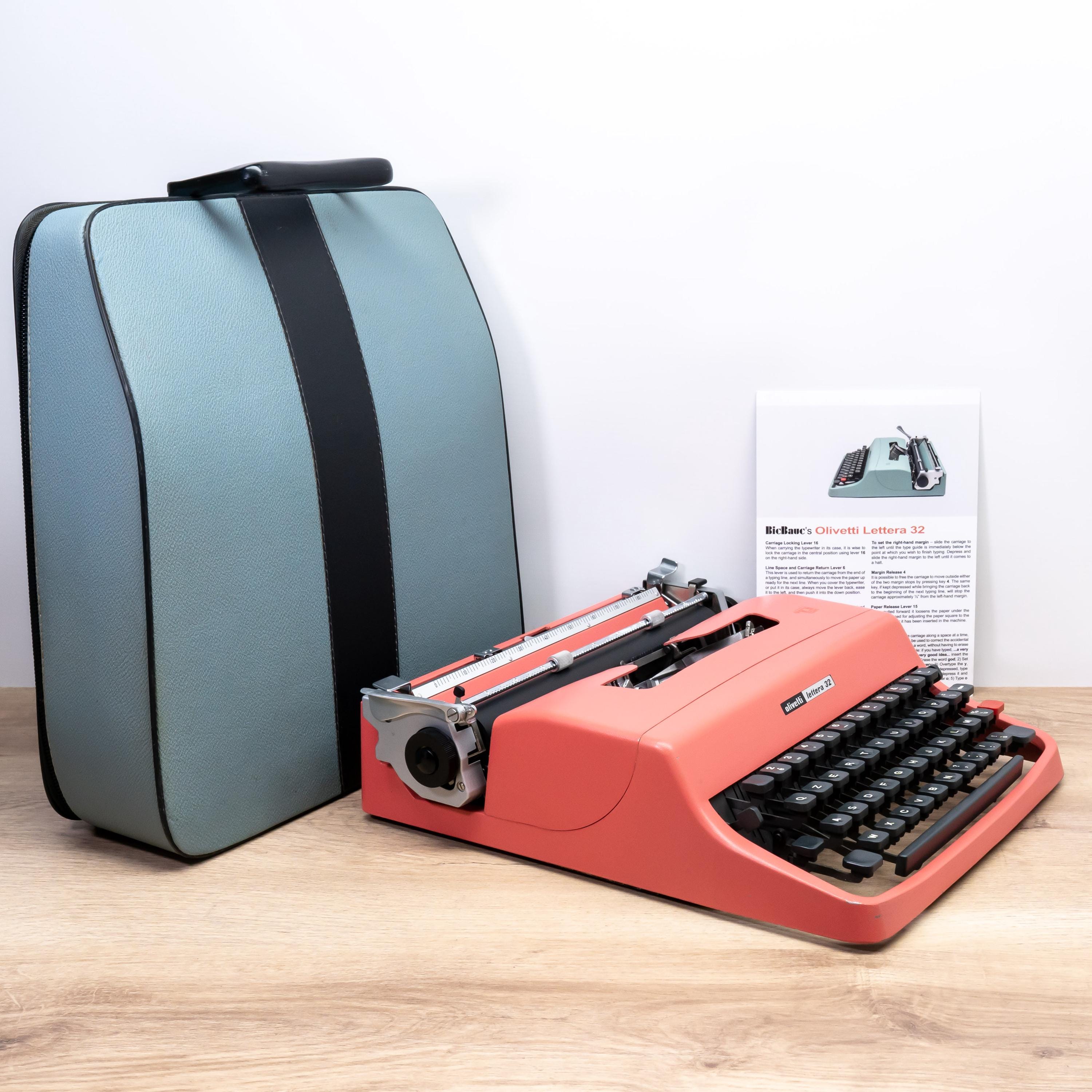 Olivetti LETTERA 32 タイプライター（1974年製、ウォーターメロン