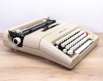 OLIVETTI LETTERA 35 Typewriter (1970s) - Vintage Portable Manual Typewriter – Carefully Serviced and Ready to Type