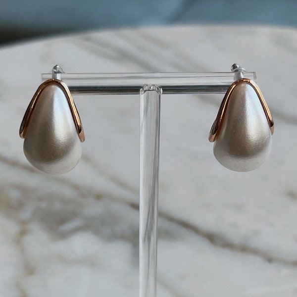 Chunky Pearl Drop Earrings, Chunky Mini Earrings, Chunky Pearl Earrings, Pearl Drop Earrings, Pearl Earrings, Gold Mini Chunky Earrings.