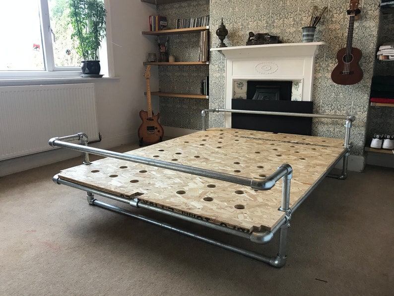 21 Industrial Upcycled Furniture Ideas - Scaffold Fixing Bed Frames 