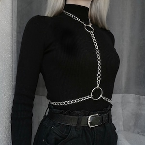 Silver color chain harness and O rings