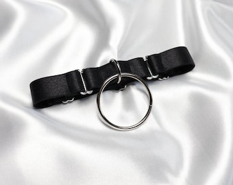 Satin elastic choker necklace with big O ring