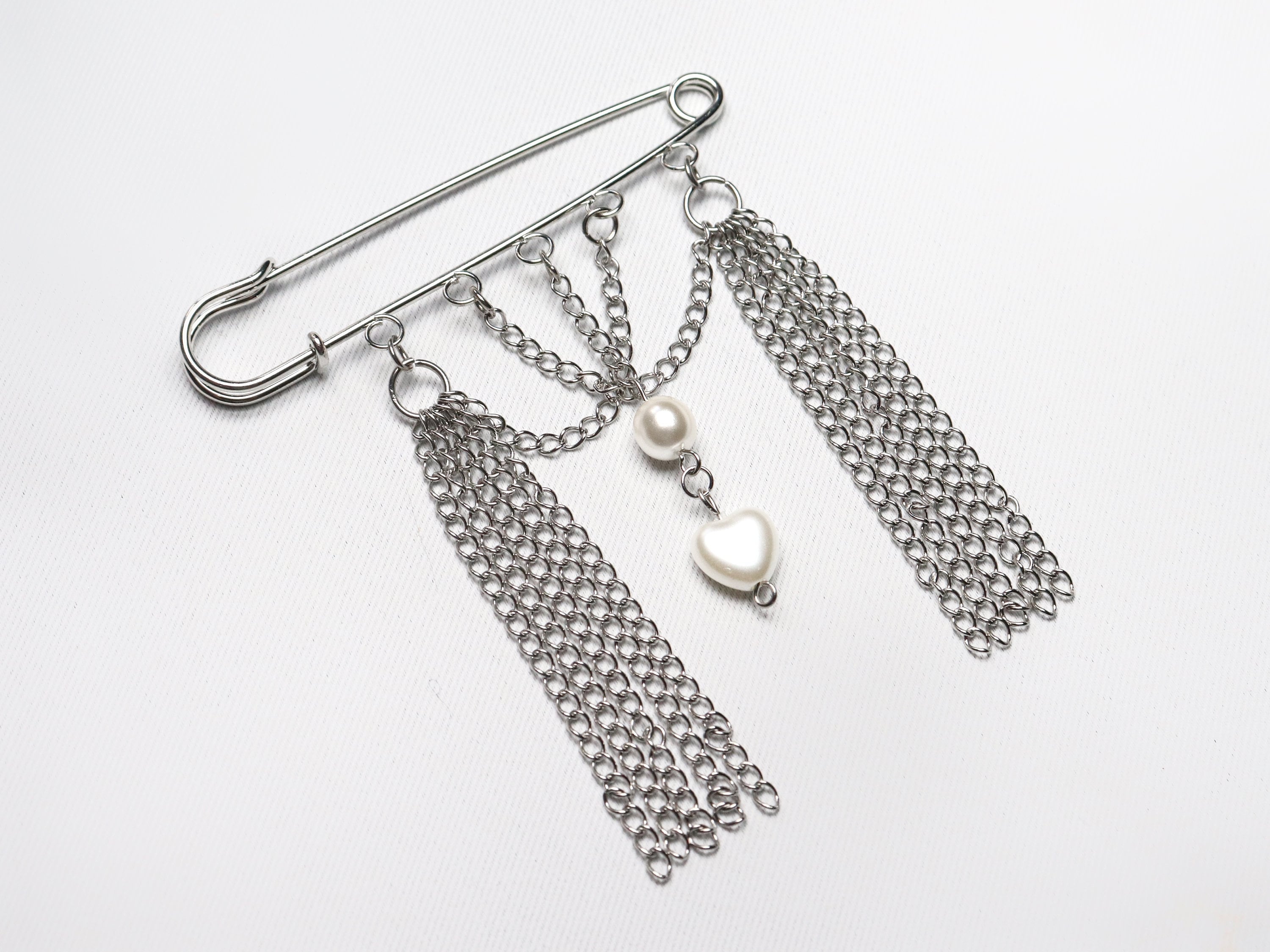 Safety Pin Brooch With Small Chains and Pearls 