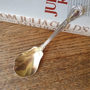 Gorham &#39;CHANTILLY&#39; 1895 Art Nouveau STERLING Silver Berry Serving SPOON Flatware Tableware // Gift Housewarming Wedding