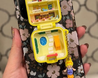 Toy Gashapon Bandi Polly Pocket Phone Grip Badge Reel