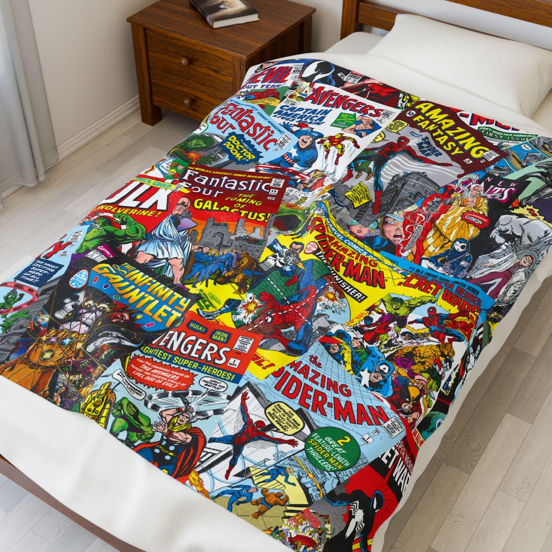 Superhero Comics Blanket, Plush Throw Blanket - Geeky Home Accessories ...