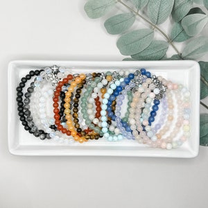 Bracelet extensible Saint-Gérard Majella | Pierres précieuses naturelles | Argent | Cadeau catholique | Sainte patronne de la fertilité, de la grossesse et de l'accouchement