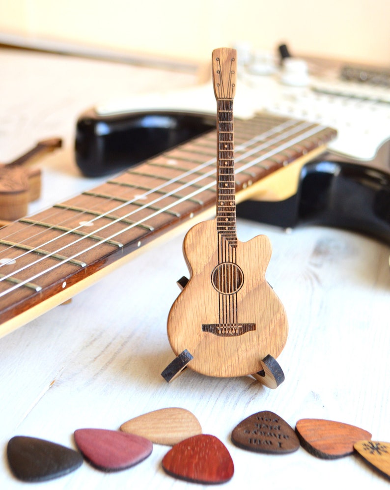 Custom Guitar Pick Box with Engraved Guitar Pick Wood Etsy