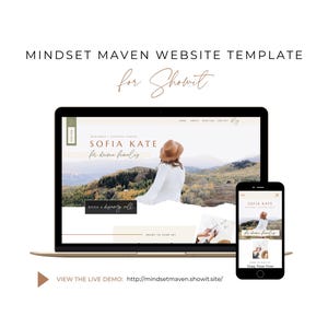 Könnte beinhalten: Ein Laptop und ein Smartphone zeigen eine Website-Vorlage. Die Website zeigt ein Landschaftsbild und den Text "SOFIA KATE for driven females". Der Text "MINDSET MAVEN WEBSITE TEMPLATE for Showit" ist ebenfalls sichtbar.