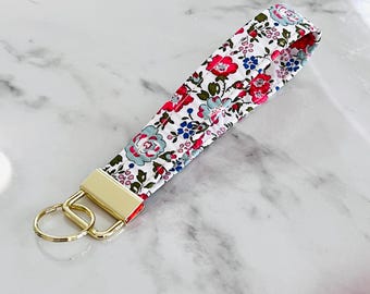 Keychain Wristlet, Liberty fabric Key Fob,  Key Wristlet, Fabric Keychain, Floral Keychain, Wristlet Keychain, Mini Keychain, Made in Canada