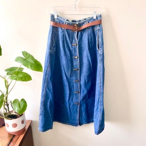 small 28-30” waist | Vintage 90s skirt size small denim jean with brown belt front button up down elastic