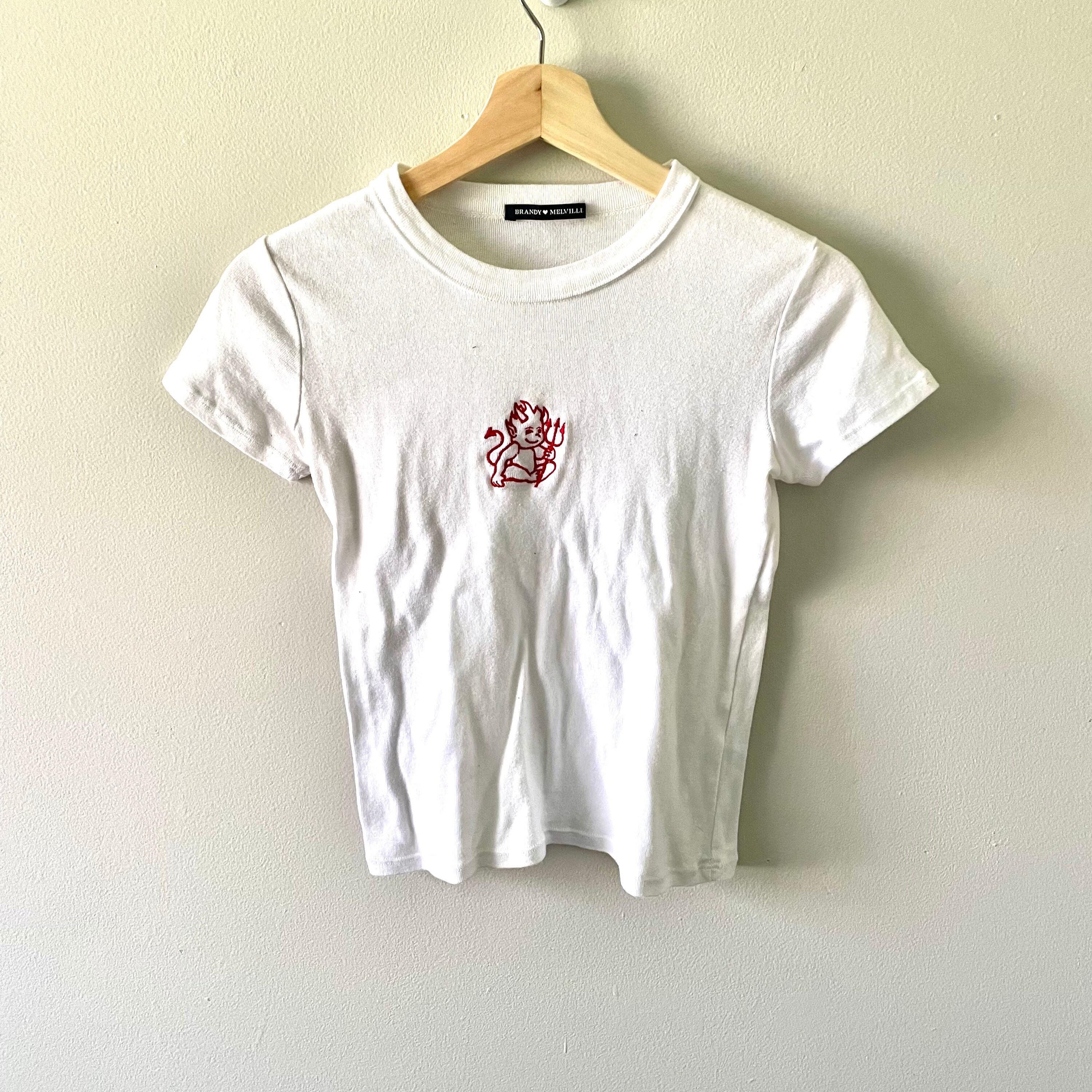 Brandy melville hotsell devil t shirt