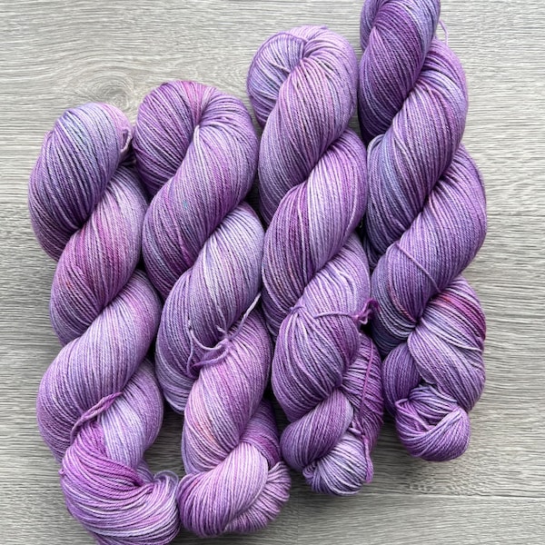 Hand Dyed Yarn | Mr. Percy Knits | Lilac Glow | Fingering Weight Sock Yarn 4 ply | Non-SW Extrafine Merino/Recycled Nylon | 437yds/100g