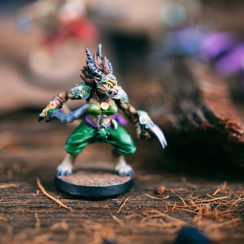 Dungeons and dragons D/&D tabletop miniatures Sorbal imp master Get FREE Wooden RPG engraved BOX DnD miniatures