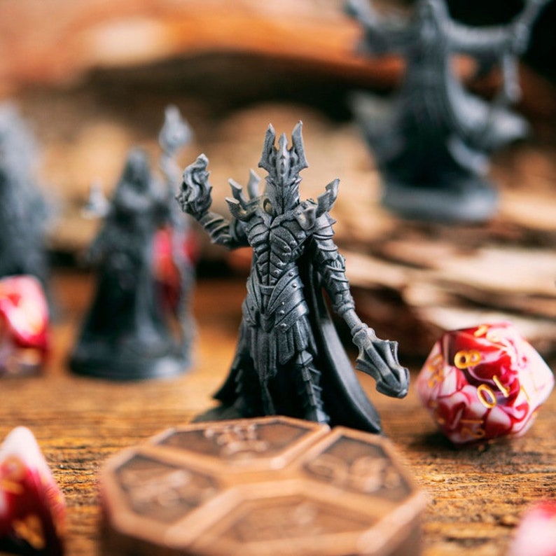 Dungeons and dragons D/&D tabletop miniatures Sorbal imp master Get FREE Wooden RPG engraved BOX DnD miniatures