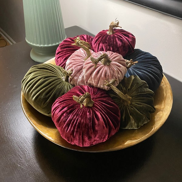 Velvet Pumpkins in several different colors and sizes; Plush Velvet Pumpkin Decor; Farmhouse Fall Decor; Fall and Thanksgiving Centerpiece