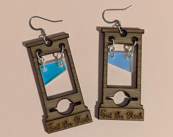 Pendientes colgantes y colgante de madera y acrílico con diseño de guillotina - fabricados por Wandering Forge ™