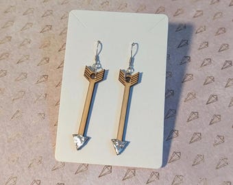 Pendientes de flecha de madera con punta metálica - fabricados por Wandering Forge ™