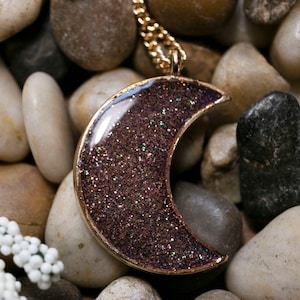 Moon Pendant, Moon Shaped Resin Pendant, Moon Necklace, Astronomy Jewelry, Star Gifts, Nature Gifts, Moon Gifts, Celestial Jewelry