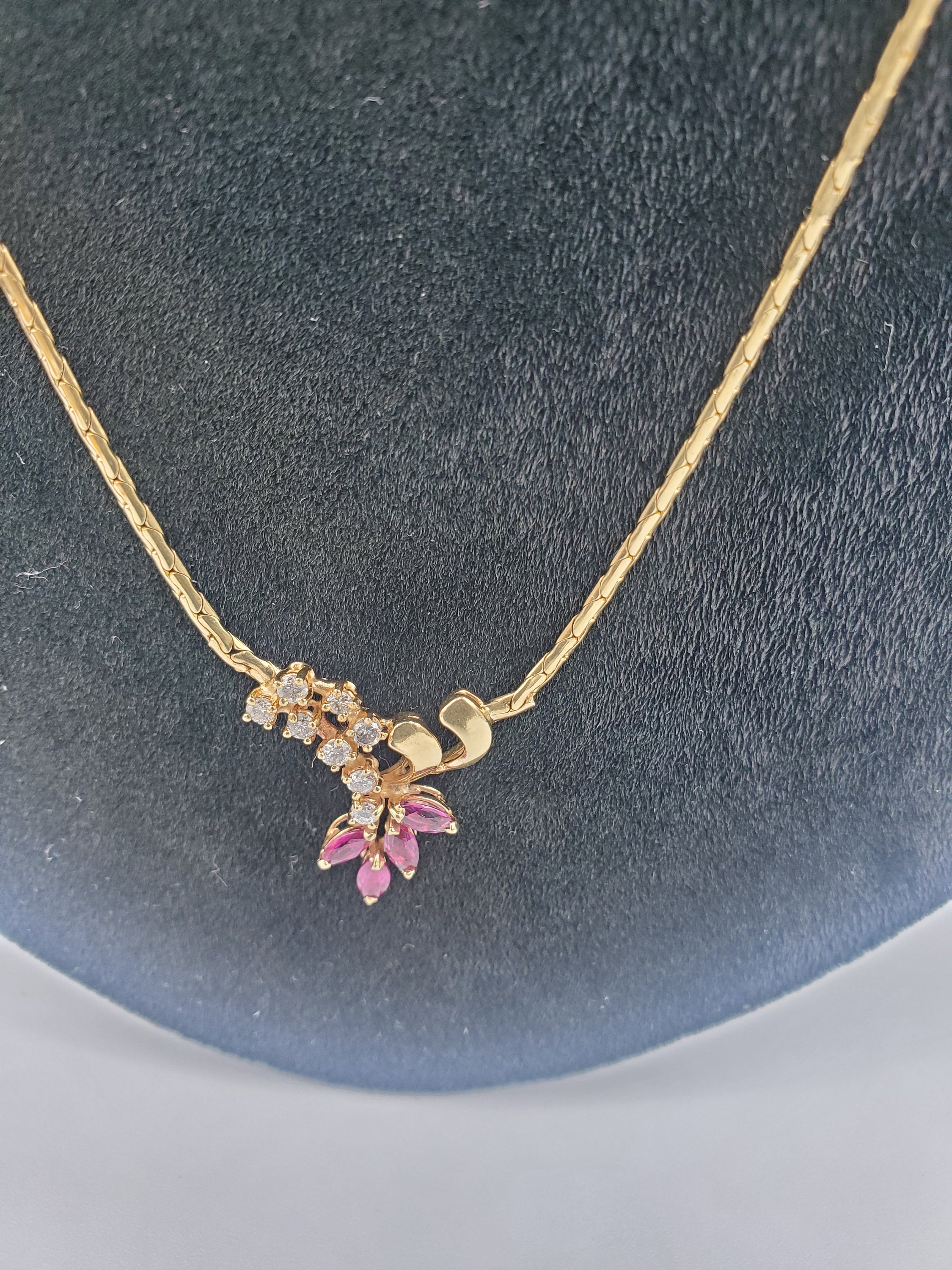Collar de oro de 14k con diamantes y rubíes Etsy
