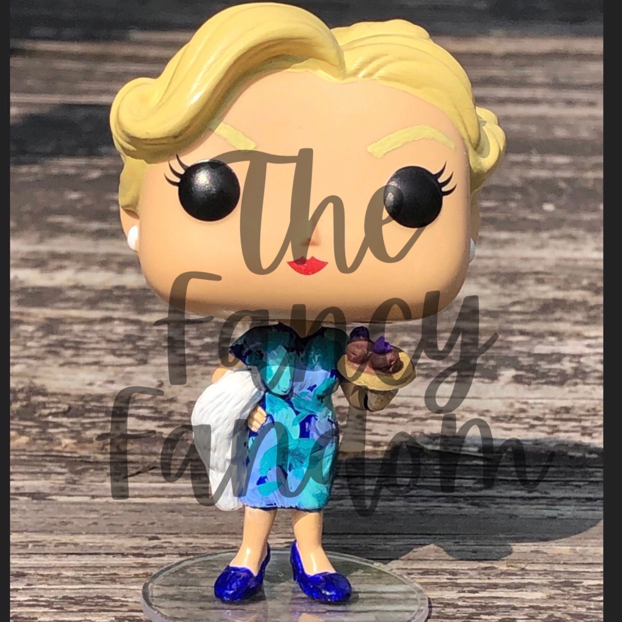Tried my hand at a custom Taylor swift speak now pop 😏 fingers crossed we  see a re-recording in 2021 to go with this🤩. (Idea from whatsinapagepops  on !) : r/funkopop