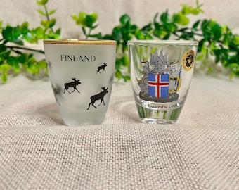 Vintage Finland, IJsland, IJslands wapen Souvenir Travel Shot Glasses
