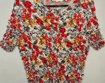 Vintage Y2K 90’s Floral Popcorn/Bubble Shirt