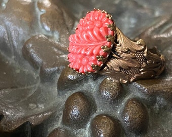 Art Nouveau 1920s 1930s Carved or Moulded Floral Pink and Filigree Bronze Copper Brass Adjustable Ring