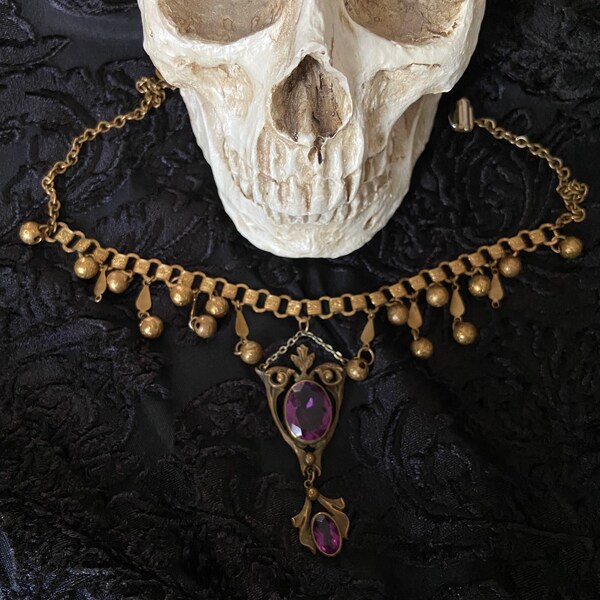 Edwardian 1900s 1910s Art Nouveau Book Chain & Amethyst Necklace
