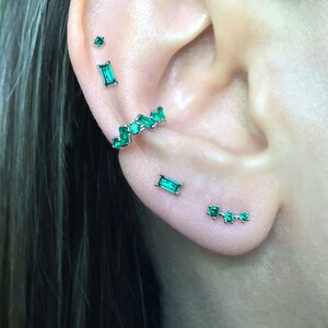 Sterling Silver Baguette and Round CZ ear cuff, no piercing ear cuff, no piercing cartilage, fake piercing,CZ ear cuff, emerald ear cuff