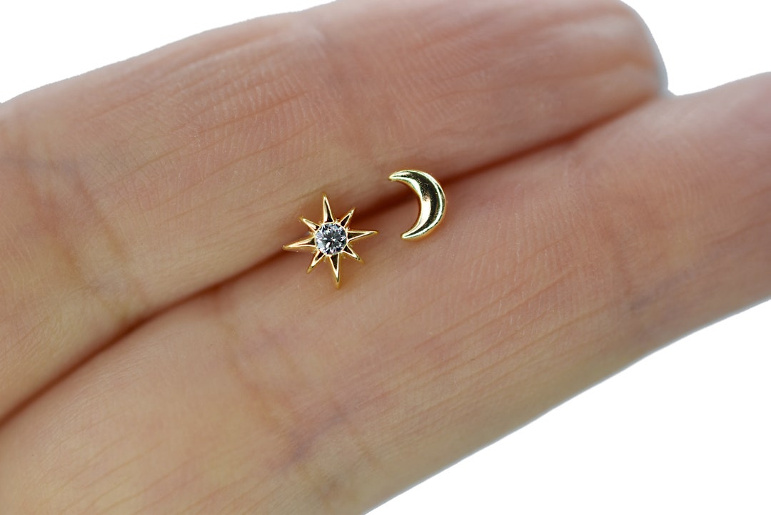 Sterling Silver Moon and Star studs, Moon and Star earrings, Mismatched studs, Crescent moon studs, Star studs,Star earrings, Moon earrings