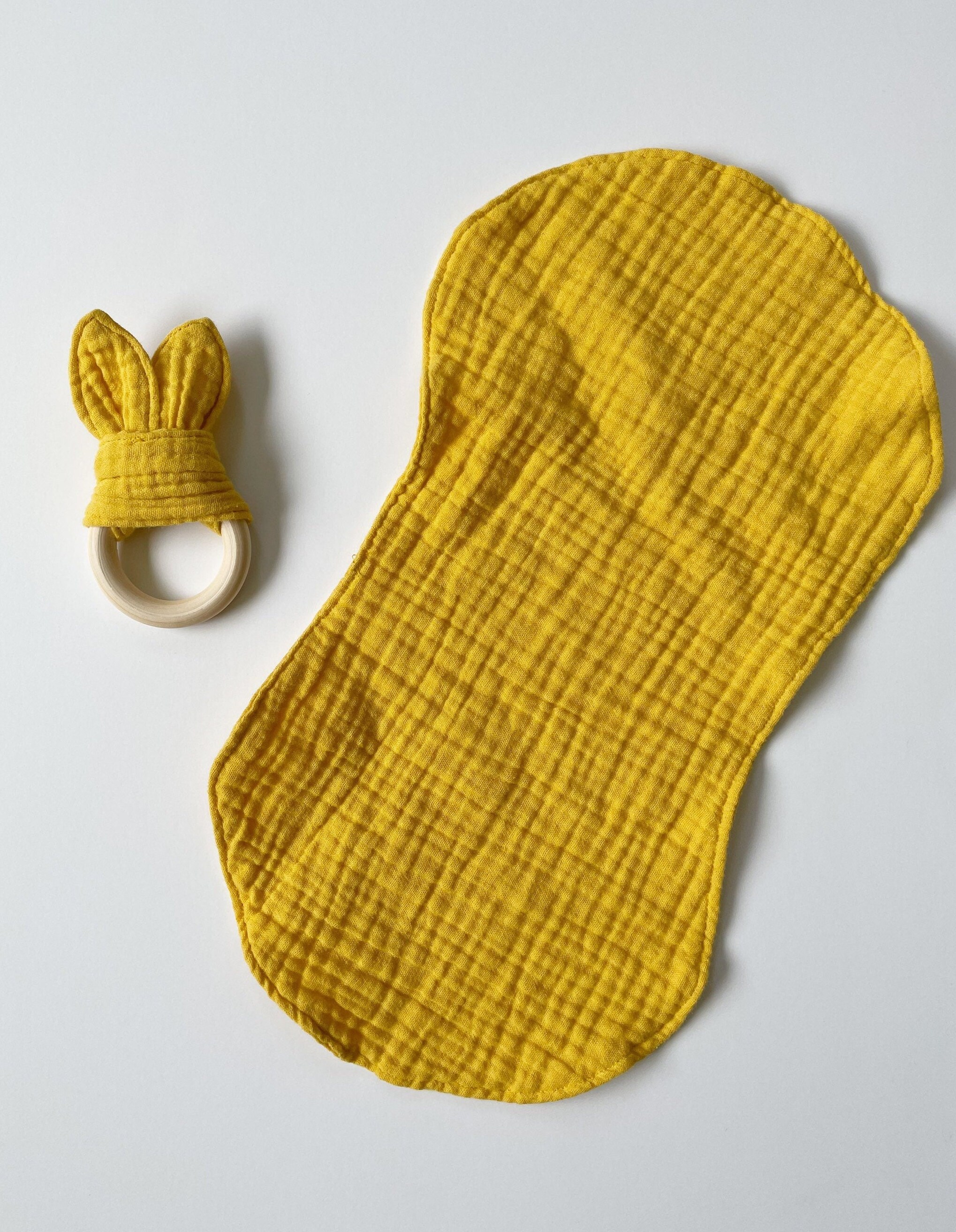 Gauze Bandana Bib Bunny Teether Gauze Baby Gift Set in Yellow Baby Gift