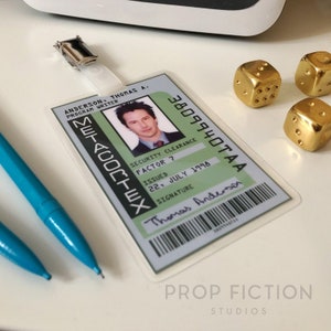 Cosplay Costume Display: Prop Thomas Anderson ‘Metacortex’ Cosplay ID Badge /  Security Pass