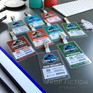 Dinosaurus-cosplaykostuum: Prop Masrani-beveiligingspasjes / JWU-cosplay ID-kaartbadges