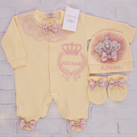 Set Mi Primera Ropita Personalizada Estrellitas Celeste Recién Nacido -  Lullaby Bebe